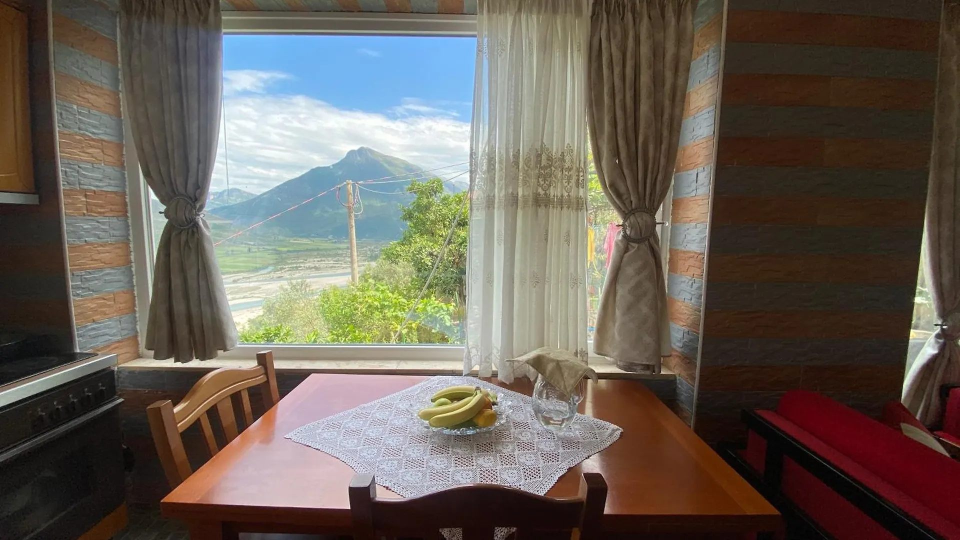 Vila Across Tepelena location