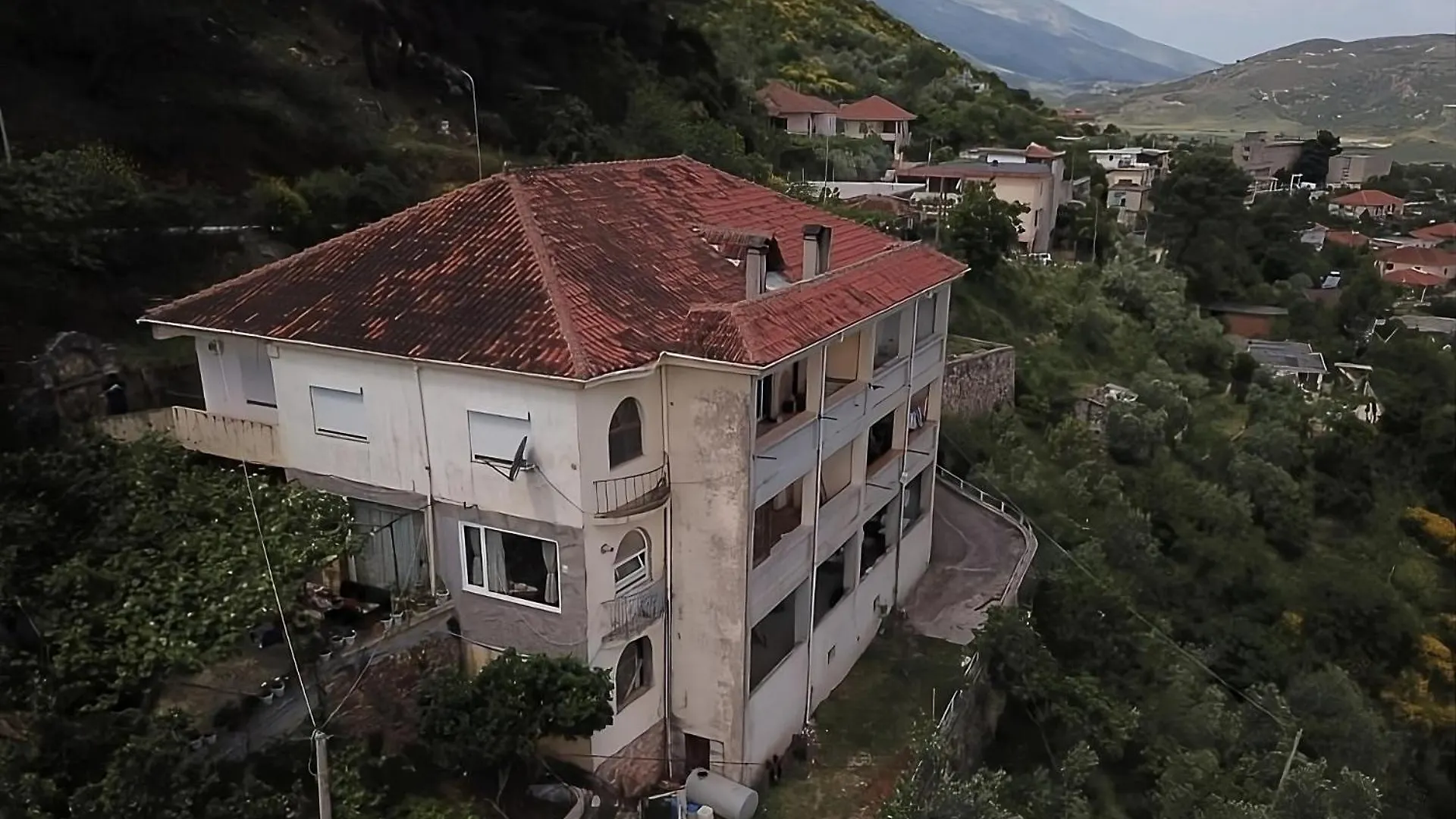 Vila Across Tepelena Privat bolig Tepelene